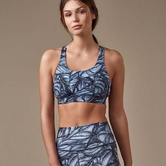 lululemon athletica Other - Lululemon | Energy Bra Concrete Jungle